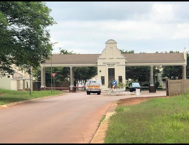 2 BEDROOM TOWNHOUSE FOR SALE IN HESTEAPARK